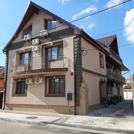 Vila Fortuna Auri Oradea Zewnętrze zdjęcie