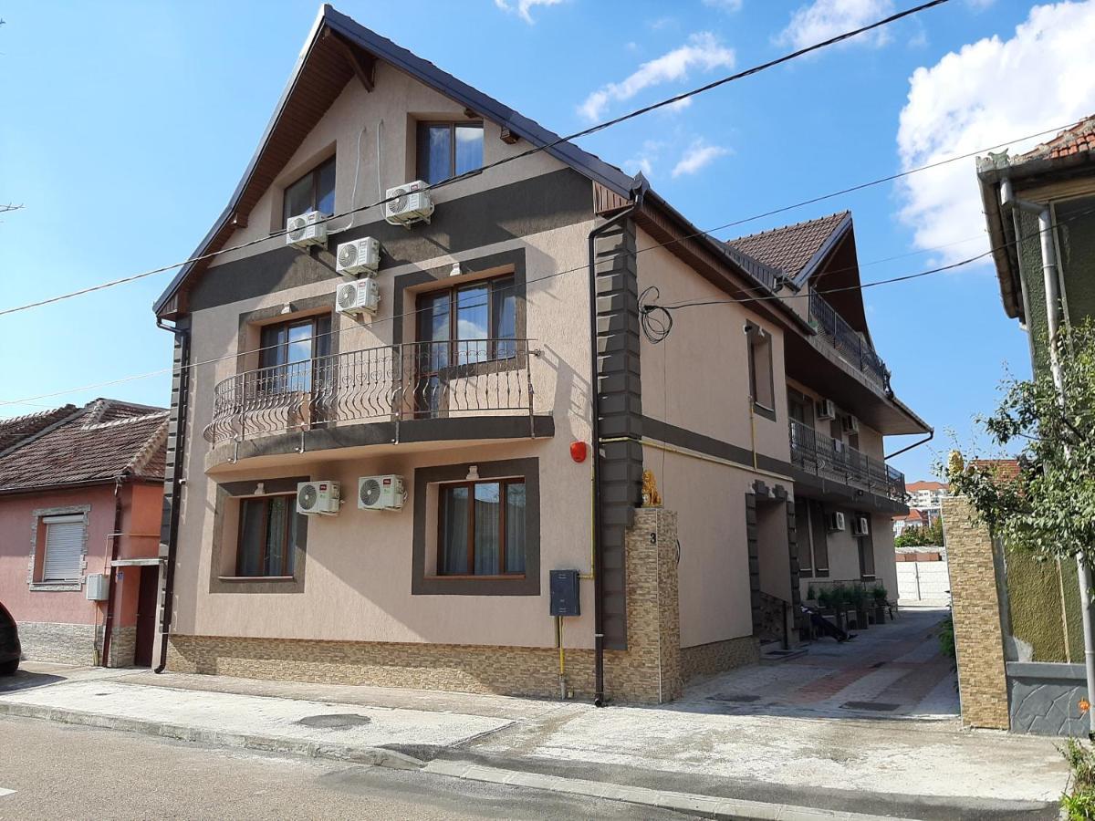 Vila Fortuna Auri Oradea Zewnętrze zdjęcie