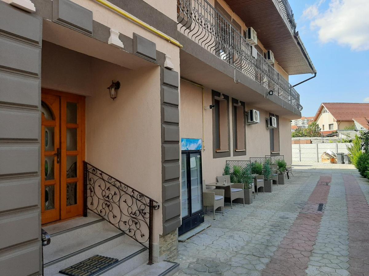 Vila Fortuna Auri Oradea Zewnętrze zdjęcie