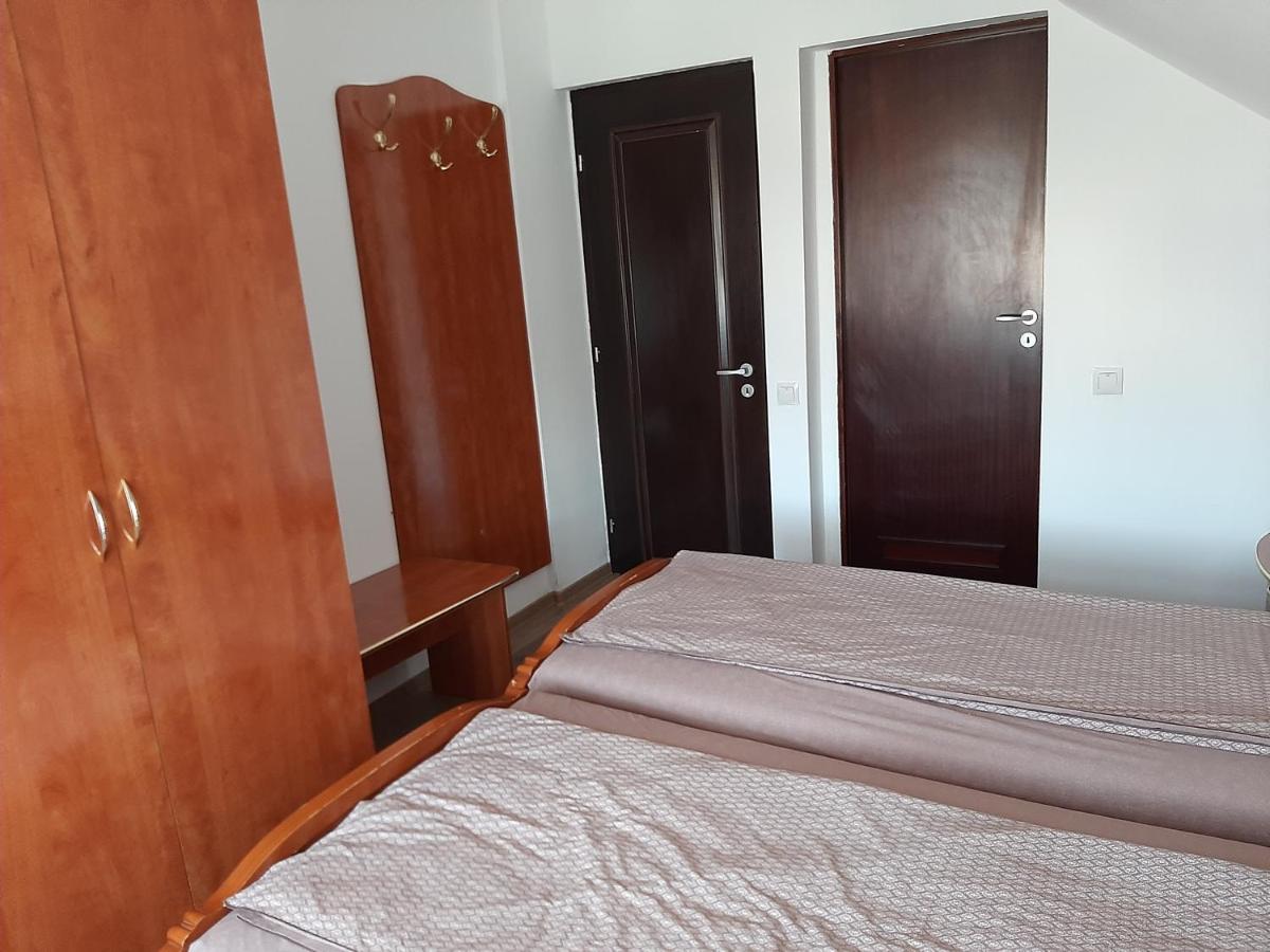 Vila Fortuna Auri Oradea Zewnętrze zdjęcie
