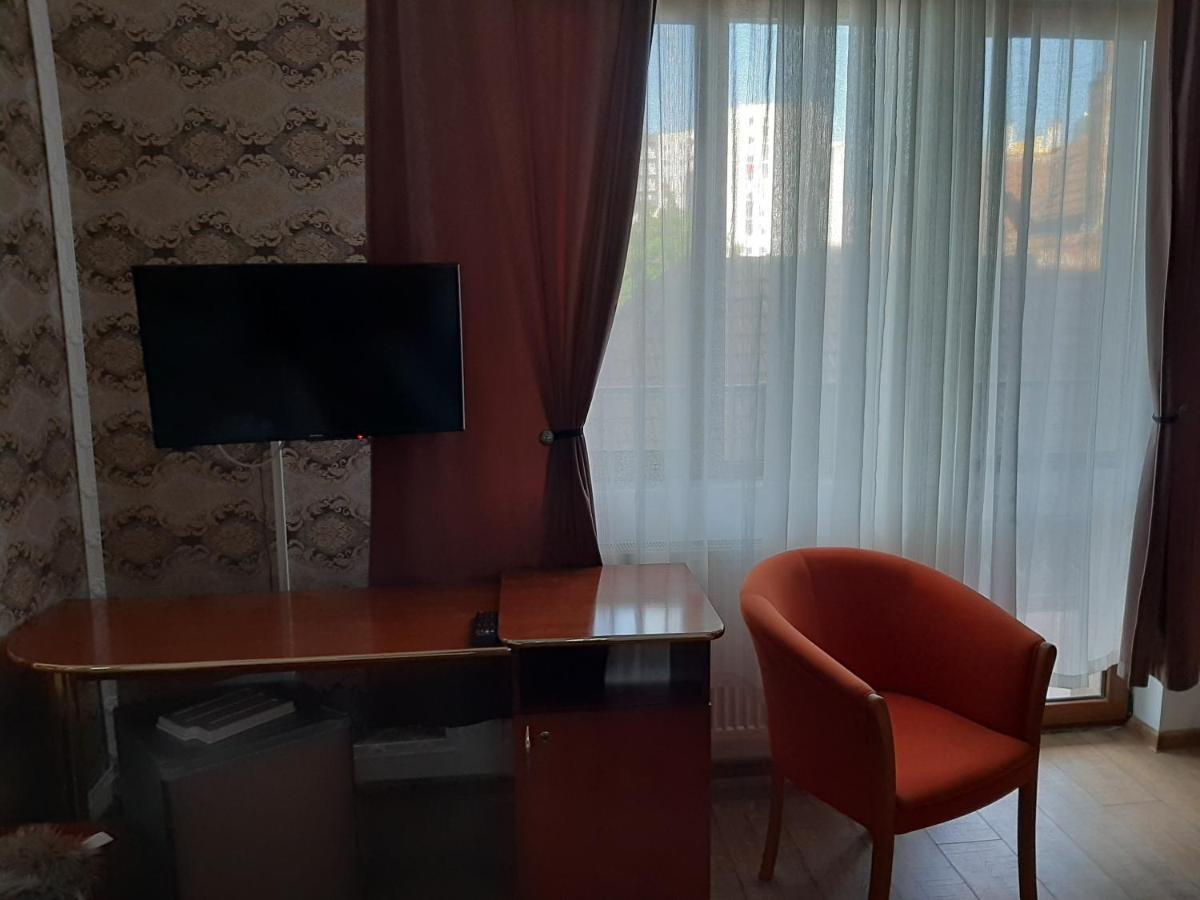 Vila Fortuna Auri Oradea Zewnętrze zdjęcie