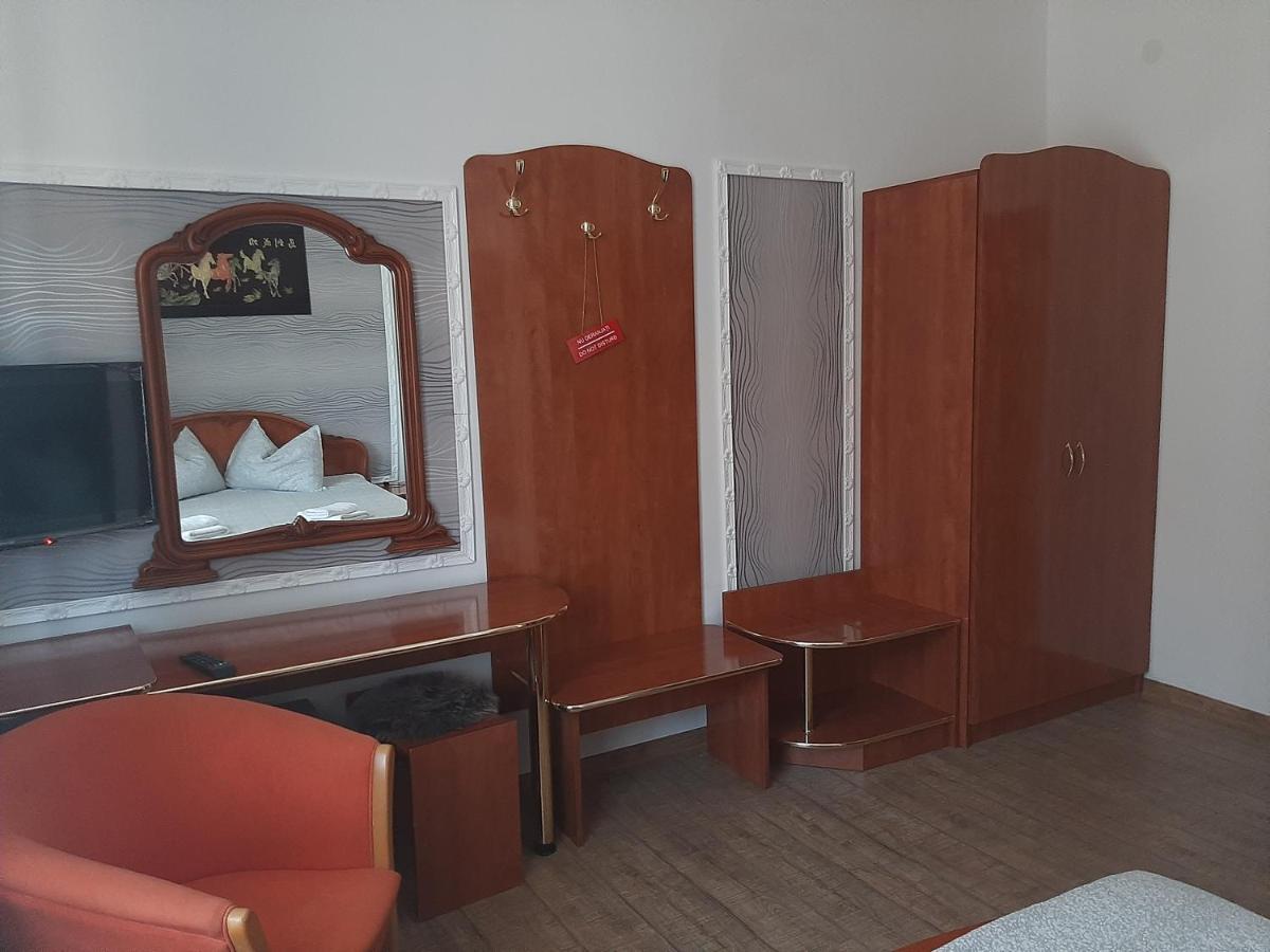 Vila Fortuna Auri Oradea Zewnętrze zdjęcie