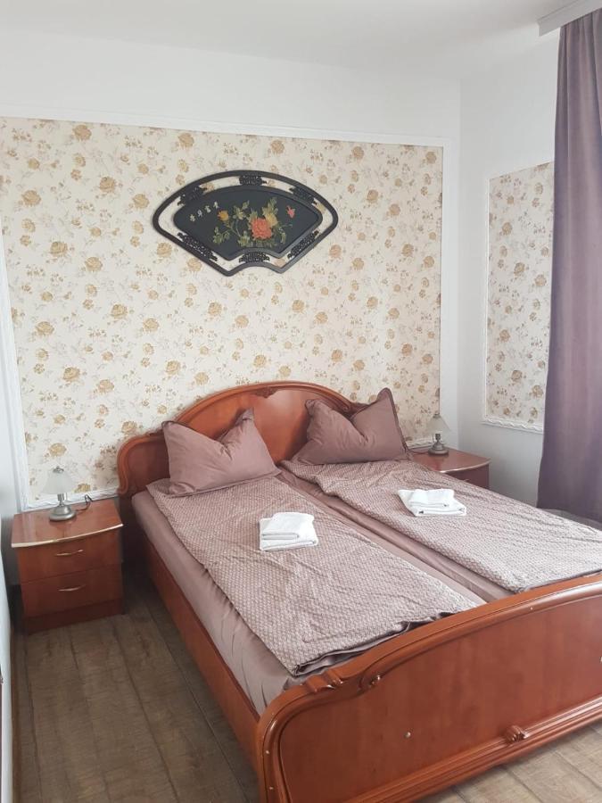 Vila Fortuna Auri Oradea Zewnętrze zdjęcie