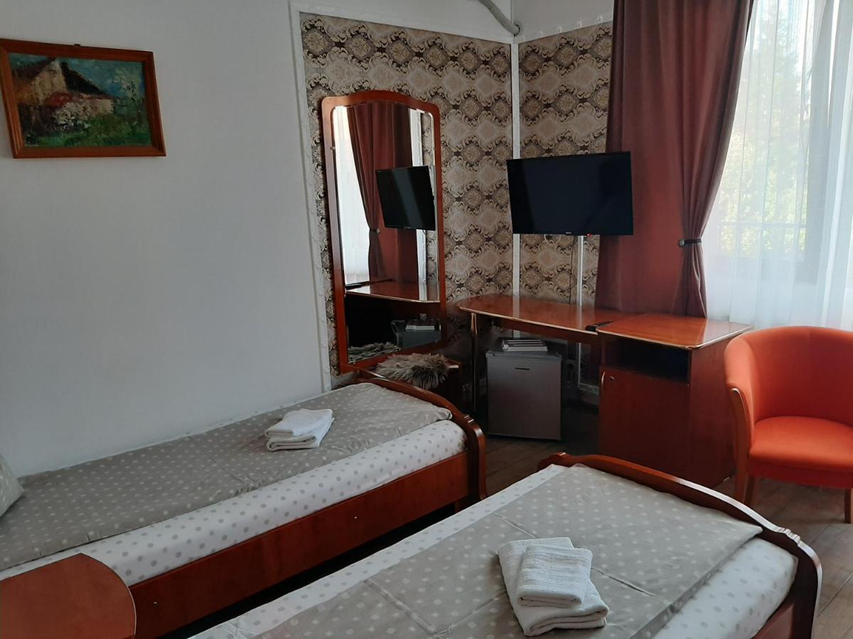 Vila Fortuna Auri Oradea Zewnętrze zdjęcie