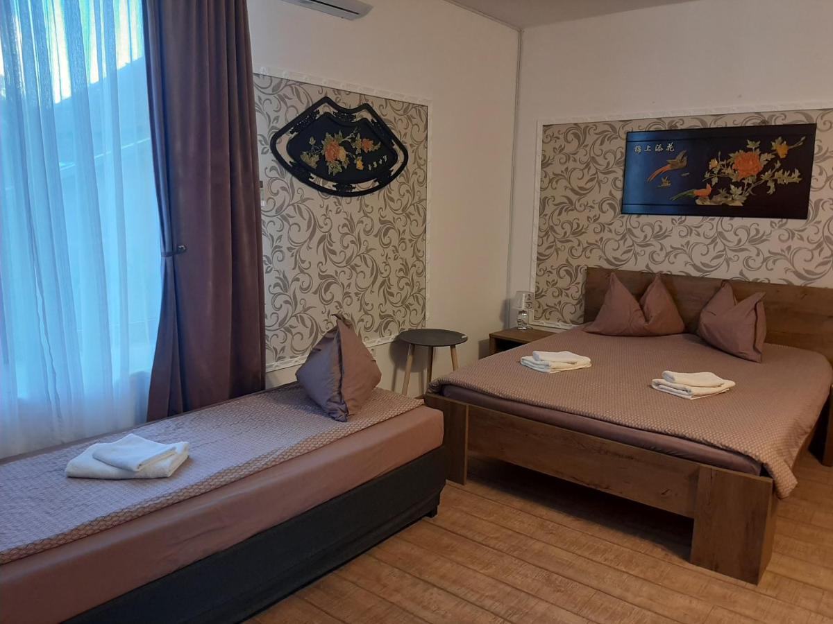 Vila Fortuna Auri Oradea Zewnętrze zdjęcie