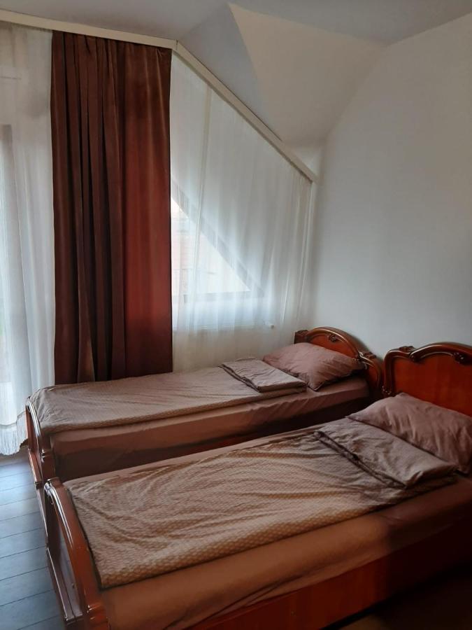 Vila Fortuna Auri Oradea Zewnętrze zdjęcie